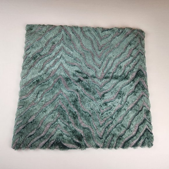Caldeira Patterned Velvet Pillowcase 21"x21" - Picture 1 of 6